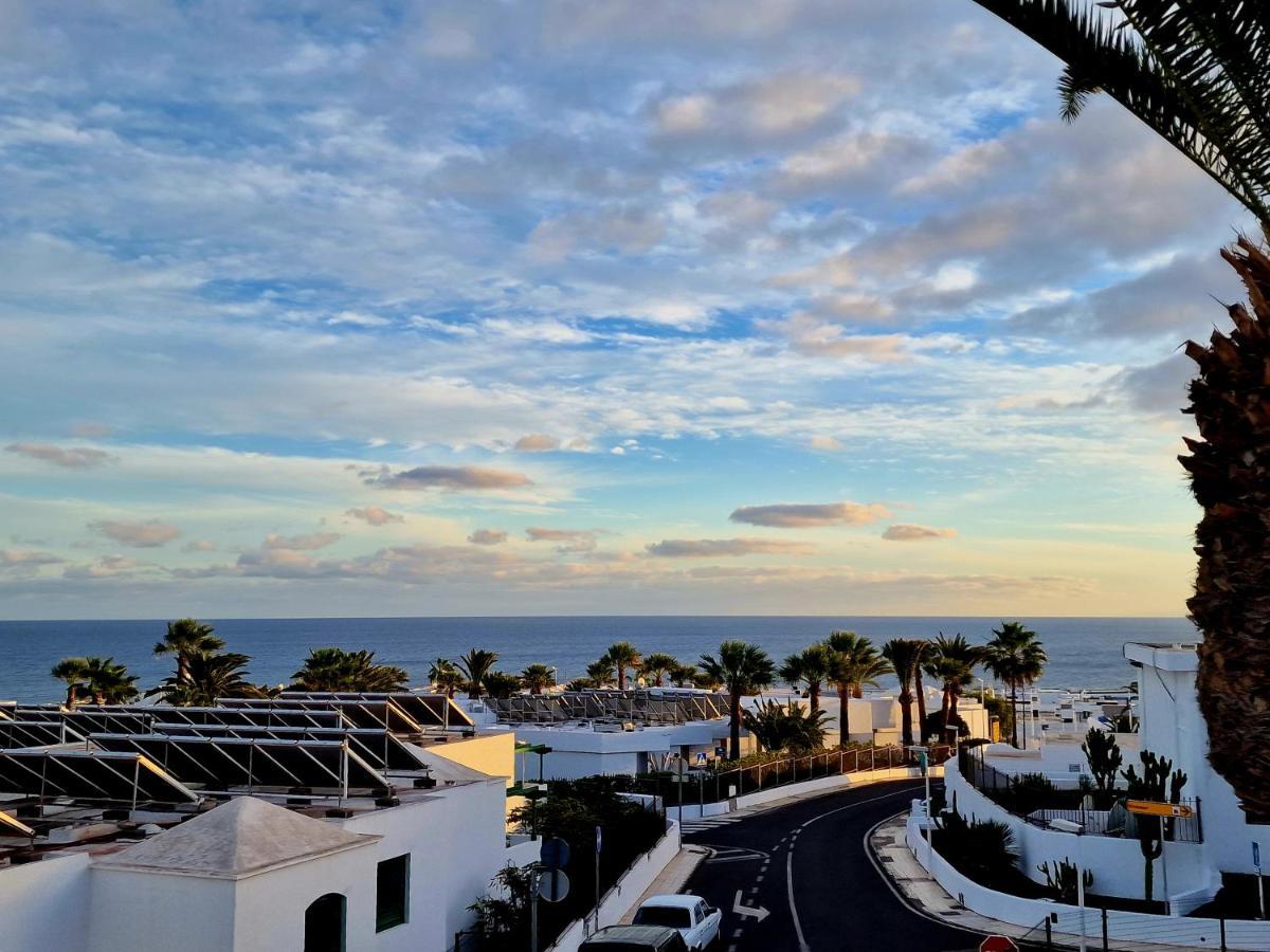 Lovely Apartment Mira With Pool Puerto del Carmen  Buitenkant foto