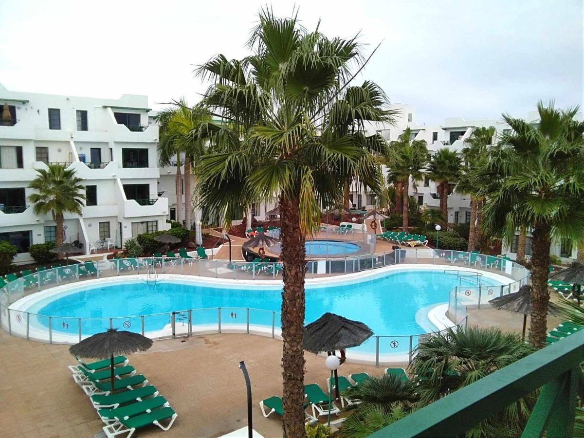 Lovely Apartment Mira With Pool Puerto del Carmen  Buitenkant foto
